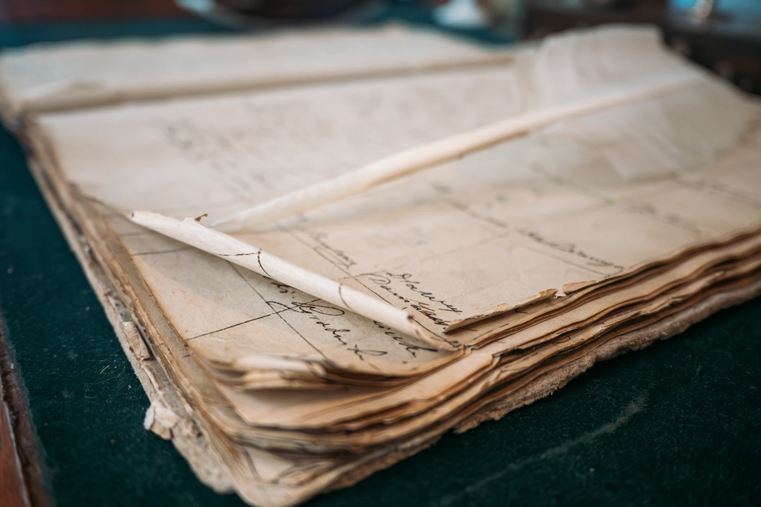 Expat Inheritance in Qatar: Frozen Accounts and Heir Certificates