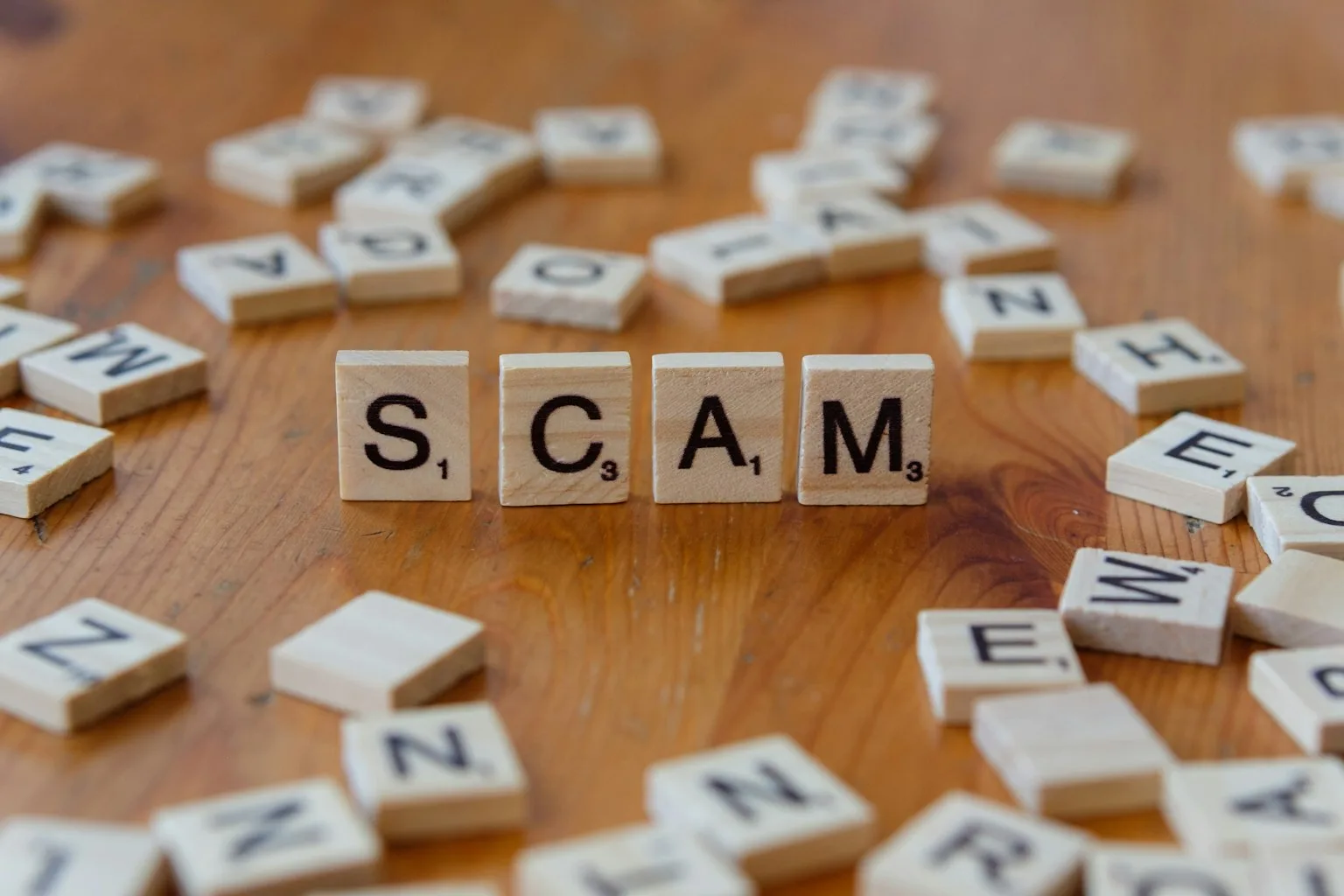 Fake Qatar Job Offers: How to Check an Agency and Avoid Scams