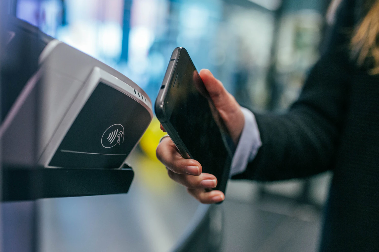 Pay MOI Financial Claims on Metrash: Fees, Fines and Travel Tickets