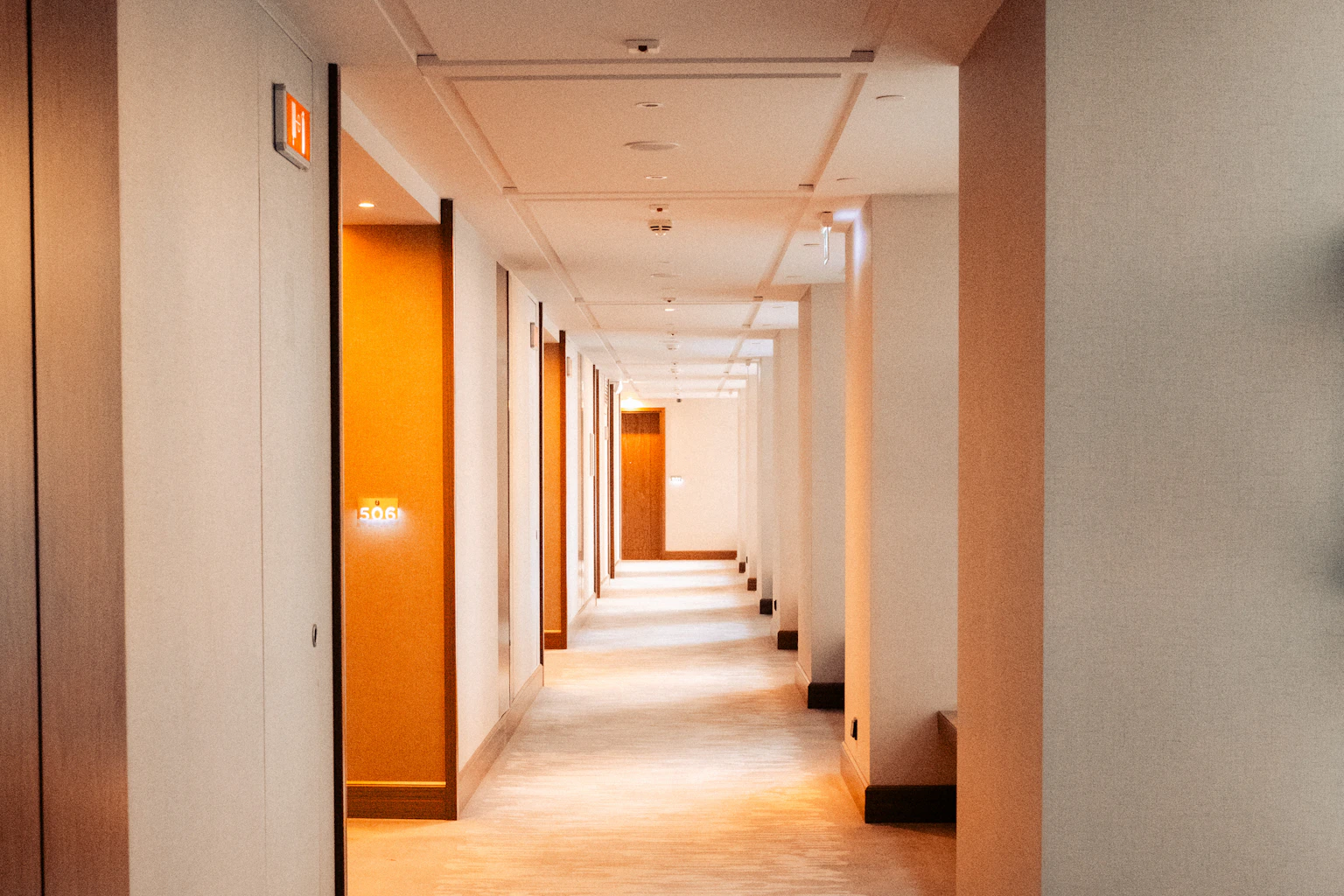 Unmarried Couples in Qatar: Hotels, Living Together and What the Sources Say