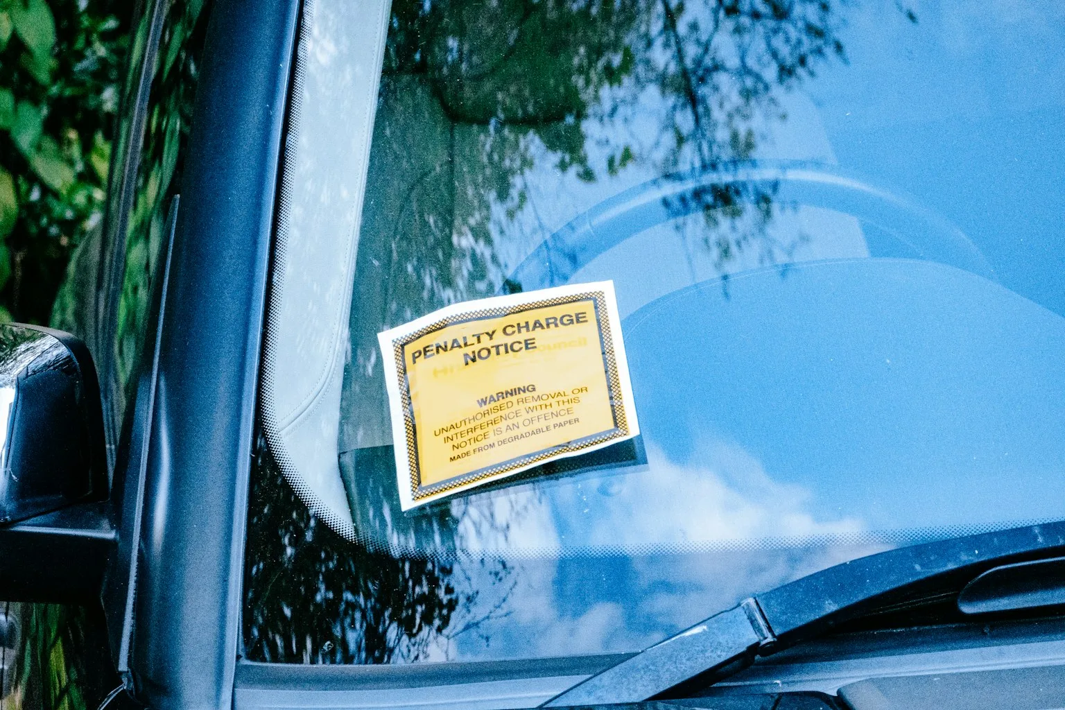 Unpaid Traffic Fines in Qatar: The 60-Day Deadline, Late Charge and Travel Ban